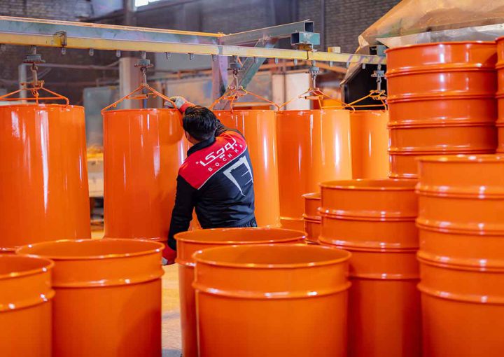 قسمت رنگ‌آمیزی خط تولید بشکه کونیکال مجموعه ی بوچکا